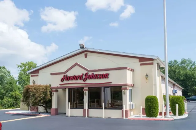 Howard Johnson by Wyndham Hartford South Rocky Hill, Connecticut