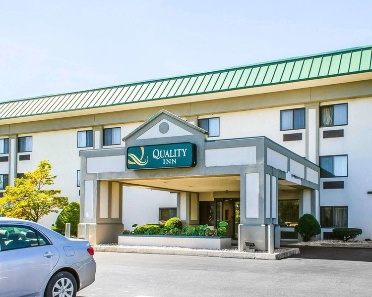 Quality Inn Harrisburg - photo 1