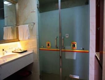 Super 8 by Wyndham Luan Shucheng Chun Qiu Lu - photo 4