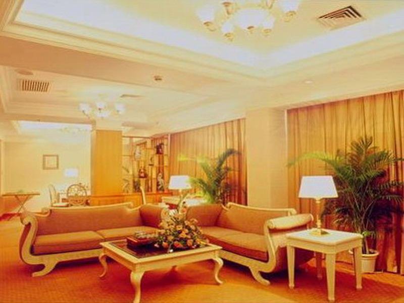 Hotel Jumbo Zhuhai - photo 1