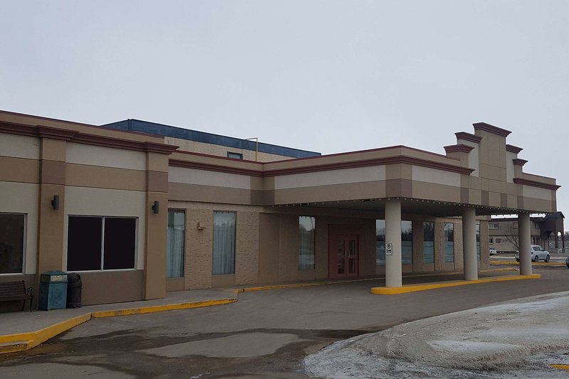 Travelodge by Wyndham Regina - photo 1