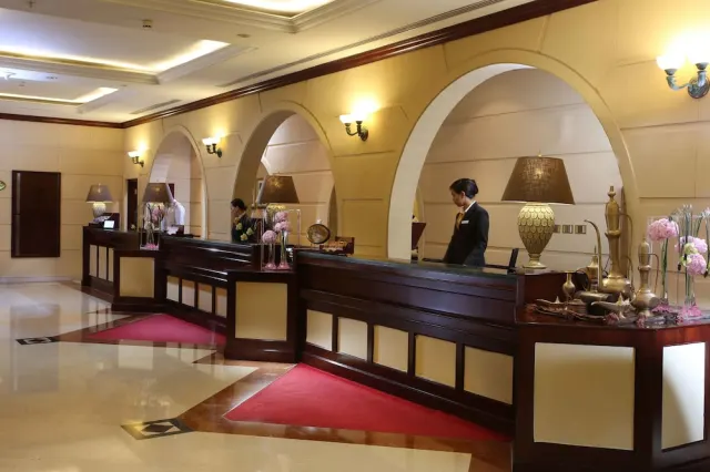 Knight Castle Hotel - photo 3