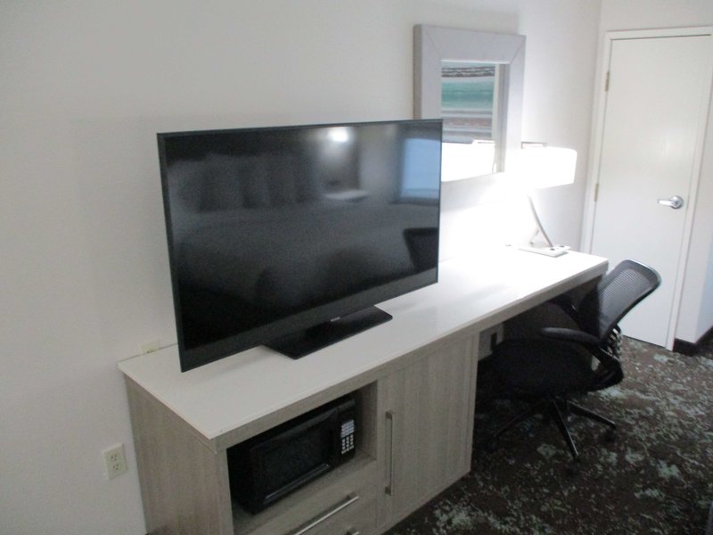 Best Western Worlds Of Fun Inn  Suites - photo 1