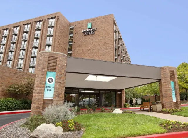 Embassy Suites by Hilton Baltimore Hunt Valley, Maryland