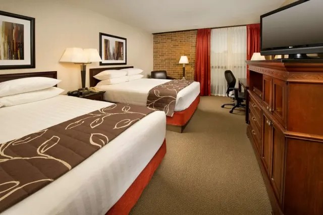 Hotel Lotus Kansas City Merriam - photo 3