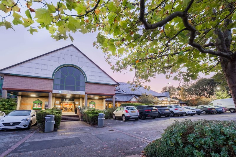 Cedar Court Hotel Wakefield - photo 1
