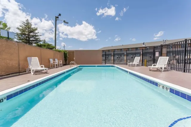 Super 8 by Wyndham Grand Junction Colorado - photo 2