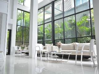 Rezt Bangkok - photo 2
