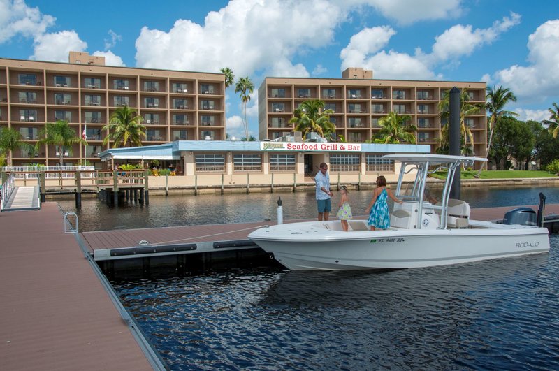 Best Western Fort Myers Waterfront - photo 1
