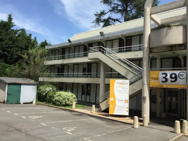Villars Lodge - photo 3