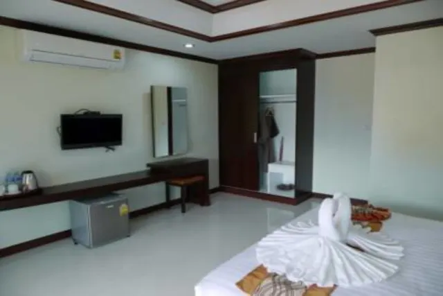 The Kiri Villas Resort - photo 2