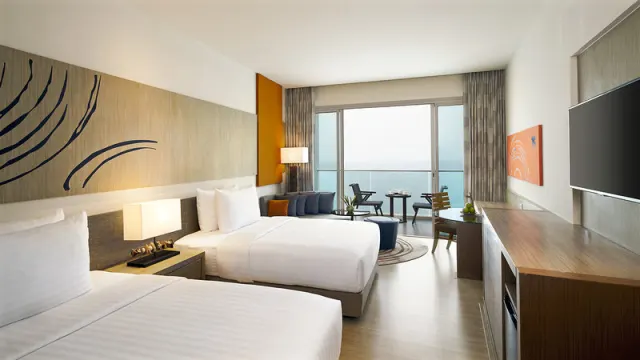 Jomtien Holiday Inn Pattaya - photo 4