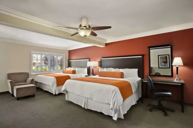 Travelodge by Wyndham Santa Maria - photo 3