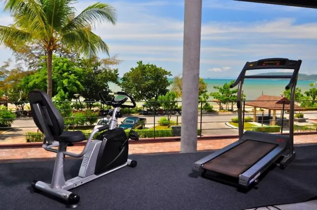 Holiday Ao Nang Beach Resort, Krabi - photo 2