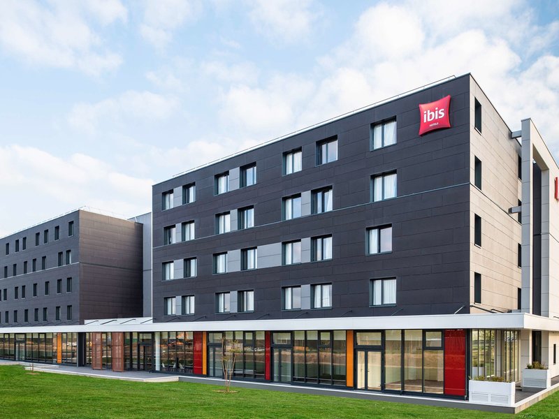 ibis Gonesse - photo 1