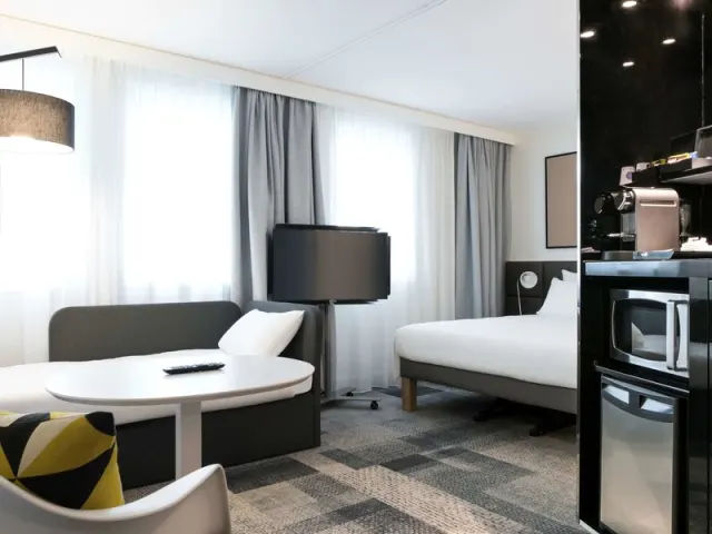 Novotel Suites Paris Expo Porte de Versailles, Paris