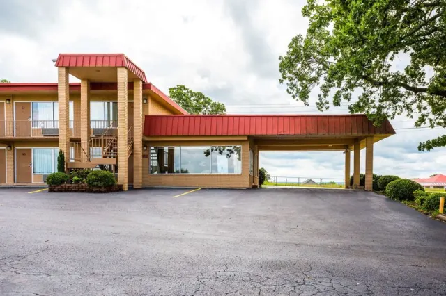 Days Inn by Wyndham Batesville AR, Batesville