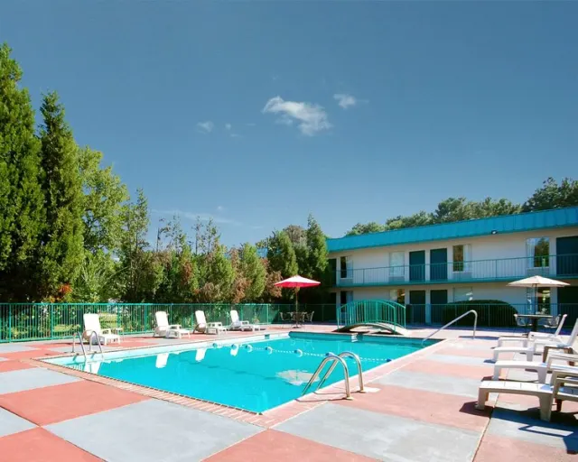 Rodeway Inn & Suites, Carrollton