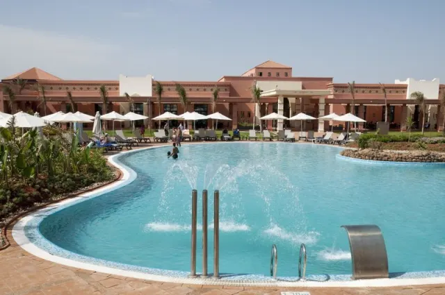 Oasis Beach & Spa - foto 3
