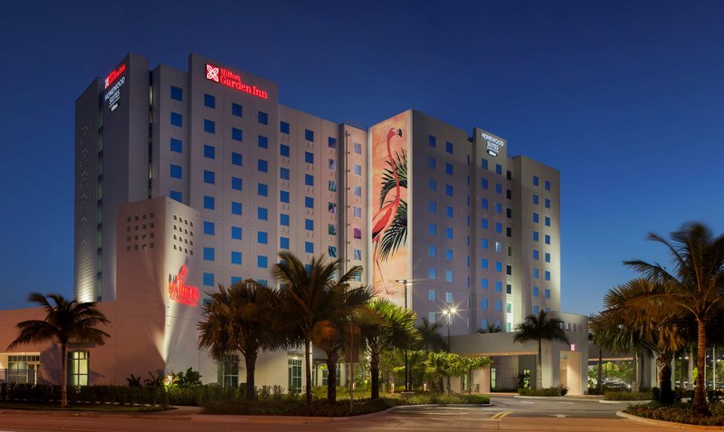 Homewood Suites by Hilton Miami Dolphin Mall - photo 1