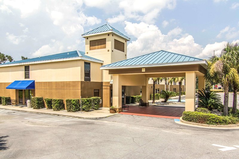Econo Lodge - foto 1