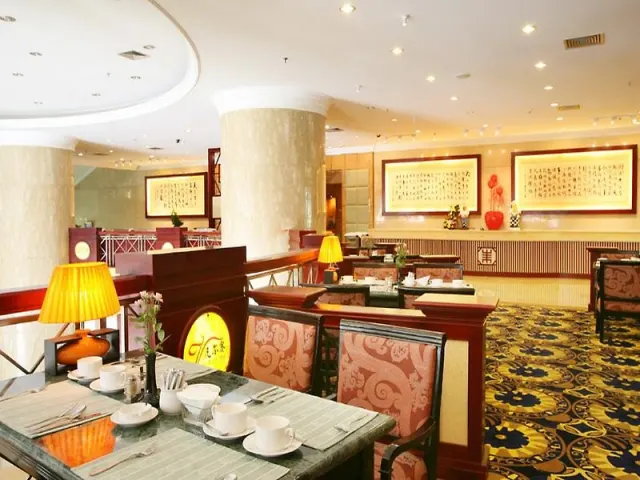 Yunnan Economic  and Trade Hotel - photo 4