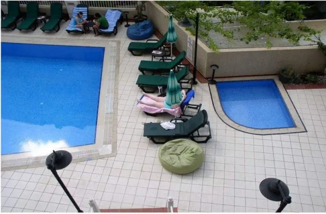 Almena Hotel - photo 2