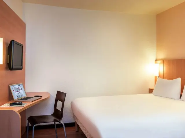 ibis Paris Sacré-Coeur 18ème - photo 4