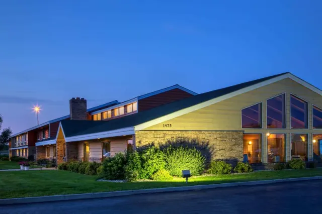 AmericInn by Wyndham Worthington - photo 3
