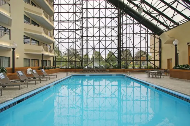DoubleTree by Hilton Hotel Newark Airport - foto 3