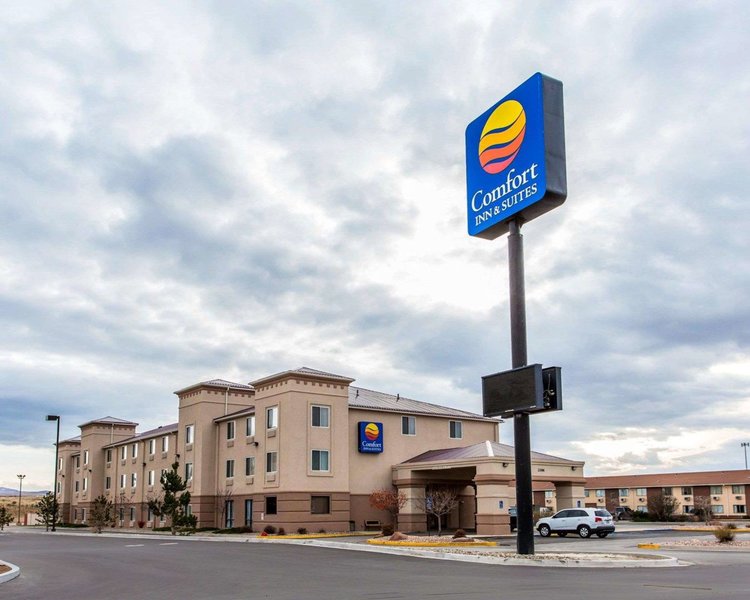 Comfort Inn & Suites - foto 1