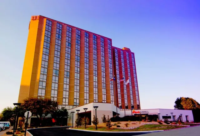 Hilton Arlington, Arlington