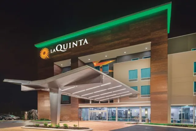 La Quinta Inn Suites by Wyndham Cleveland TN, Tennessee
