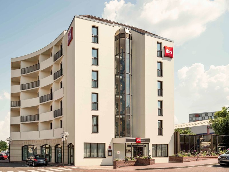 Hôtel ibis Saint-Gratien - photo 1