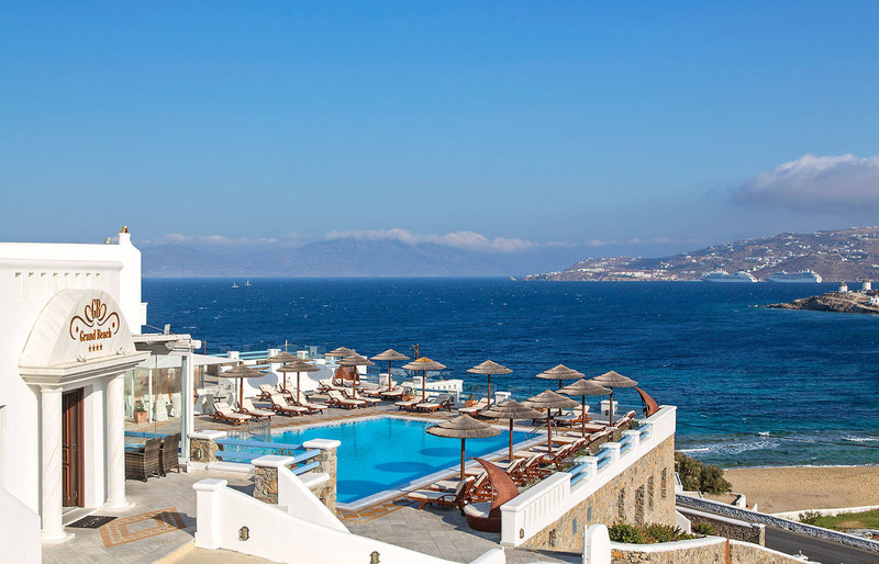Grand Beach Hotel - photo 1