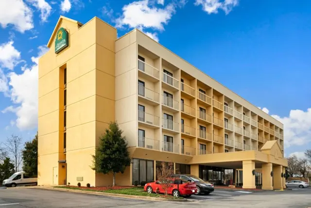 La Quinta Inn Suites by Wyndham Kingsport TriCities Airpt, Tennessee