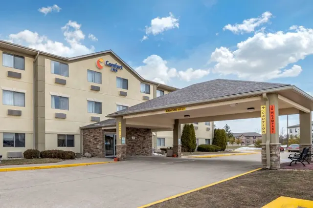 Comfort Inn Shelbyville - photo 2