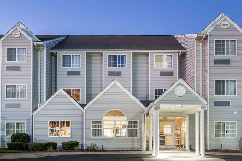 Microtel Inn & Suites by Wyndham Marianna - photo 1