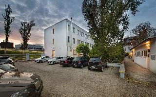 EA Hotel Populus - photo 2