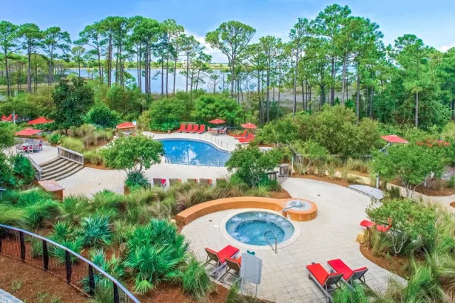 Hilton Grand Vacations Club in Sandestin Golf and Beach Resort, Destin
