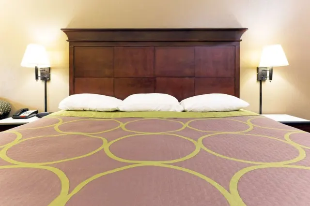 Super 8 by Wyndham Bossier CityShreveport Area - photo 4