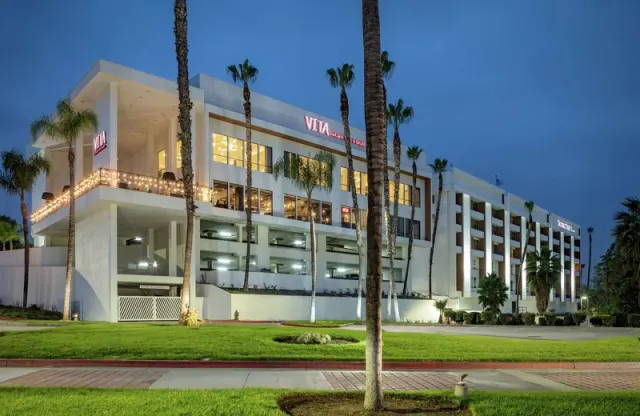 DoubleTree by Hilton Pomona - foto 3