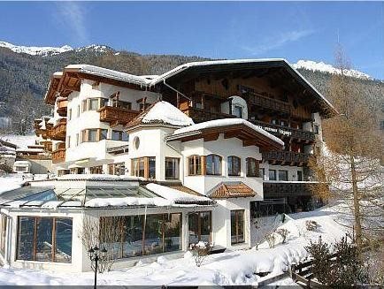 Family Resort Stubai - Hotel Atzinger, Fulpmes