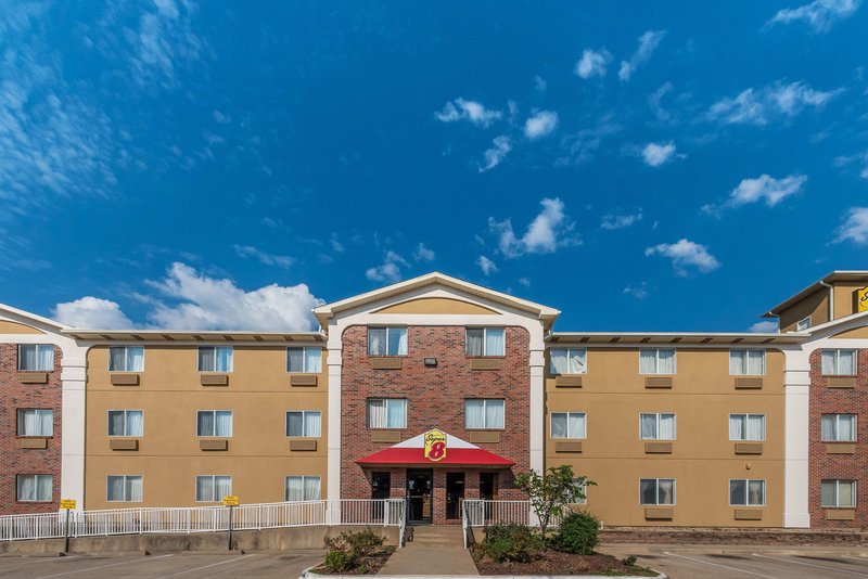 Super 8 by Wyndham Denton - photo 1
