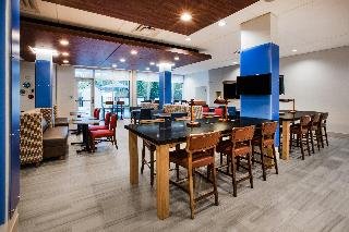 Holiday Inn Express & Suites Atlanta N - Woodstock, Woodstock