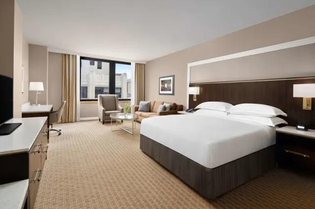 Hilton Indianapolis Hotel & Suites - photo 3