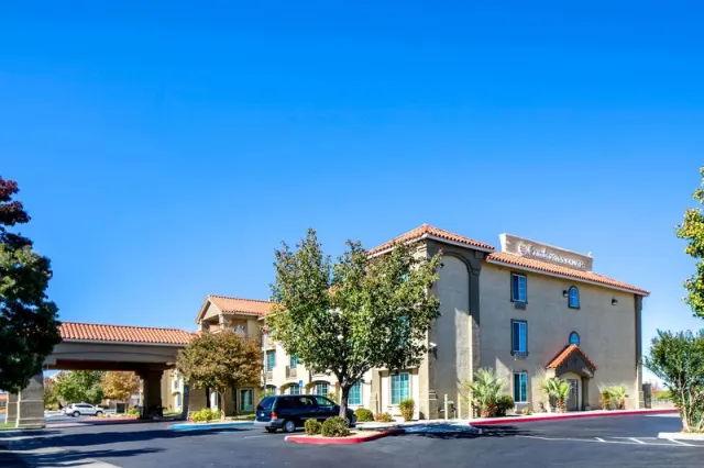 Comfort Inn & Suites Lancaster Antelope Valley - foto 2