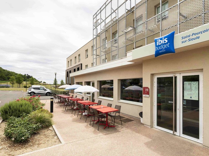 ibis budget Saint-Pourçain-sur-Sioule - foto 1