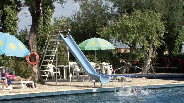 Alexandros Hotel - foto 2
