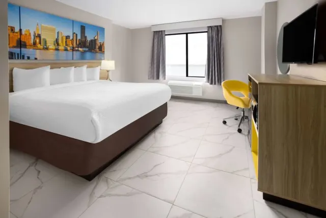 Days Inn by Wyndham Staten Island - photo 3